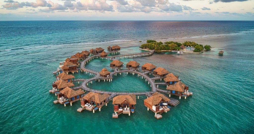 Couples Guide: Sandals vs. Beaches, Which Resort Fits
